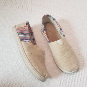 Toms Tan and Southwestern Print Shoes size 5Y